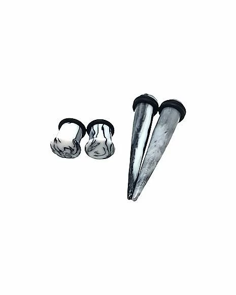 Flash Sale π Black and White Stretcher Ear Tapers and Plugs - 4 Pack β€οΈ 3 Flash Sale π Black and White Stretcher Ear Tapers and Plugs - 4 Pack β€οΈ