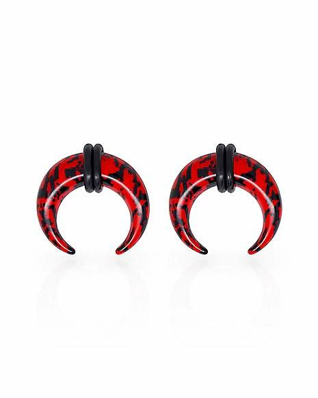 Brand new π Red and Black Pincher Plugs π₯ 3 Brand new π Red and Black Pincher Plugs π₯