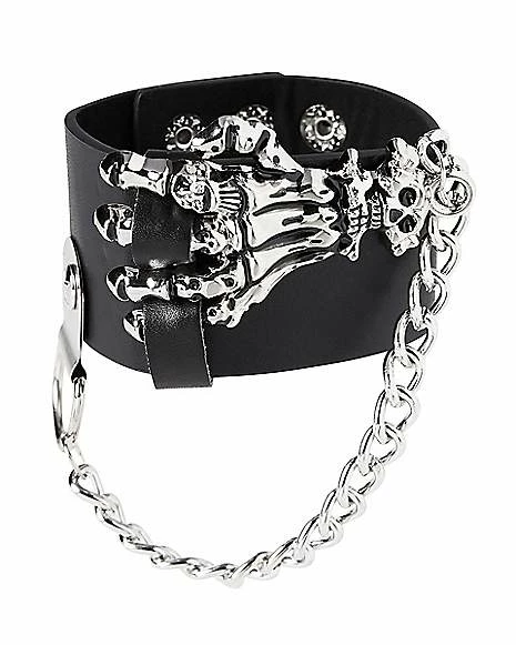 Flash Sale π Skeleton Hand Chain Cuff Bracelet β€οΈ 3 Flash Sale π Skeleton Hand Chain Cuff Bracelet β€οΈ