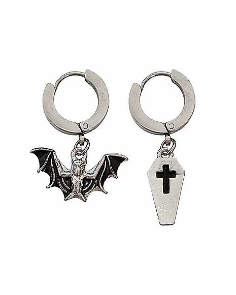 Promo π Bat and Coffin Mismatched Huggie Hoop Dangle Earrings π₯° 4 Promo π Bat and Coffin Mismatched Huggie Hoop Dangle Earrings π₯° - Image 2